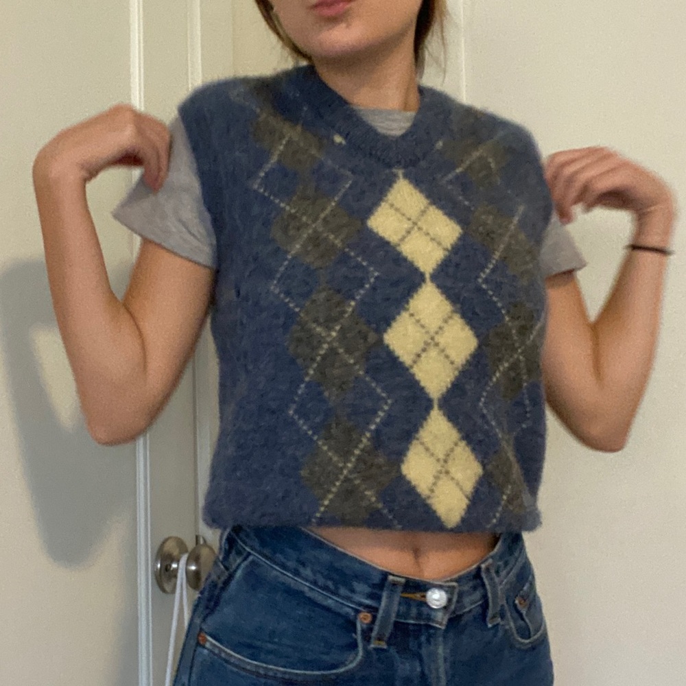 Sweatervest - Picture 3 of 4